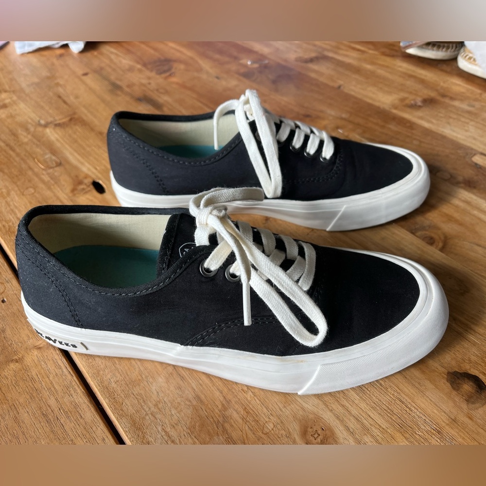Men’s SeaVees Legend Sneakers Black size 7.5
